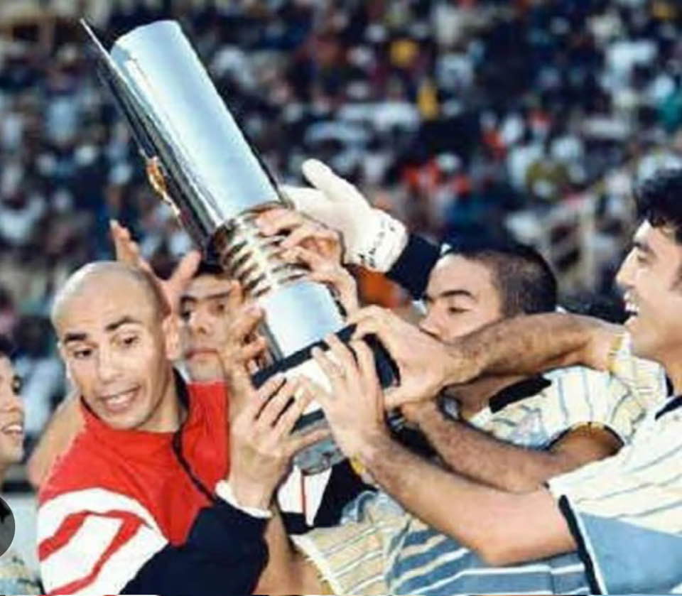 Hossam Hassan and teammates lifted the AFCON 1998