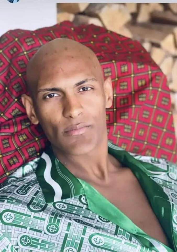 Sébastien Haller undergoing chemotherapy